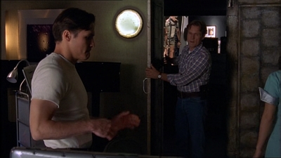 ROSWELL_-_E2X07_WIPEOUT_493.jpg
