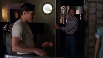 ROSWELL_-_E2X07_WIPEOUT_494.jpg