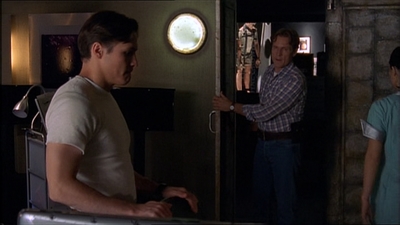 ROSWELL_-_E2X07_WIPEOUT_495.jpg