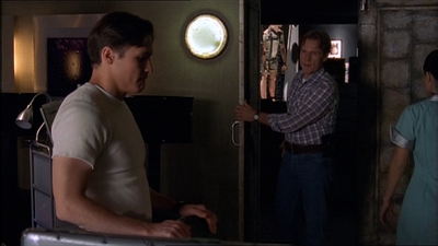 ROSWELL_-_E2X07_WIPEOUT_496.jpg