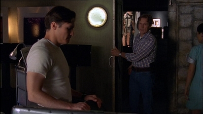 ROSWELL_-_E2X07_WIPEOUT_498.jpg