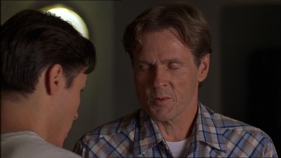ROSWELL_-_E2X07_WIPEOUT_585.jpg