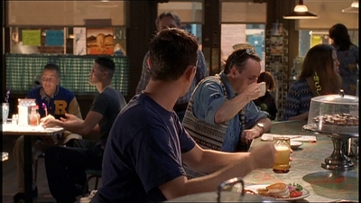 ROSWELL_-_E2X07_WIPEOUT_675.jpg