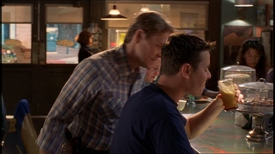 ROSWELL_-_E2X07_WIPEOUT_685.jpg