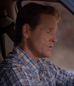 ROSWELL_-_E2X07_WIPEOUT_204.jpg