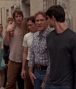 ROSWELL_-_E2X07_WIPEOUT_370.jpg