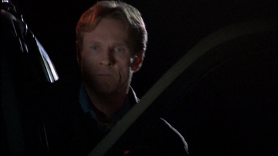 ROSWELL_-_E2X08_MEET_THE_DUPES_003.jpg