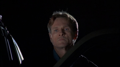 ROSWELL_-_E2X08_MEET_THE_DUPES_014.jpg