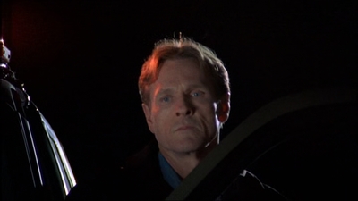 ROSWELL_-_E2X08_MEET_THE_DUPES_016.jpg