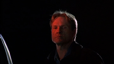 ROSWELL_-_E2X08_MEET_THE_DUPES_035.jpg