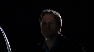 ROSWELL_-_E2X08_MEET_THE_DUPES_038.jpg