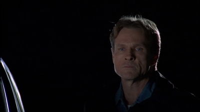 ROSWELL_-_E2X08_MEET_THE_DUPES_044.jpg
