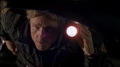 ROSWELL_-_E2X08_MEET_THE_DUPES_064.jpg