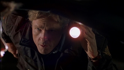 ROSWELL_-_E2X08_MEET_THE_DUPES_065.jpg