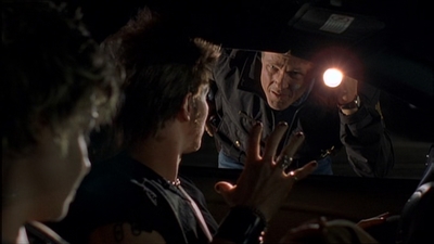 ROSWELL_-_E2X08_MEET_THE_DUPES_073.jpg