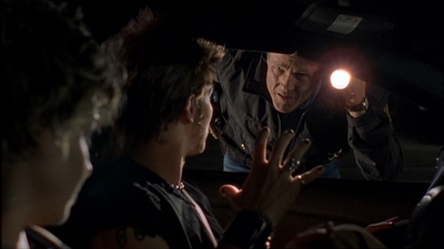ROSWELL_-_E2X08_MEET_THE_DUPES_074.jpg