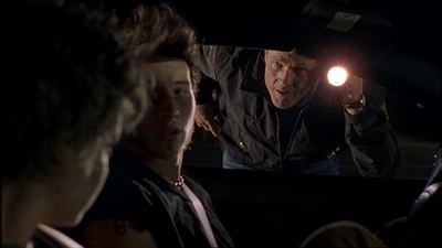 ROSWELL_-_E2X08_MEET_THE_DUPES_084.jpg