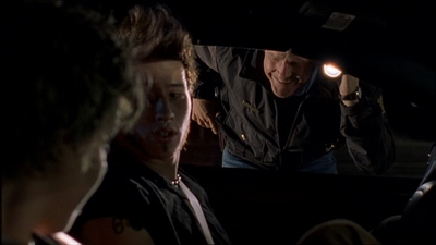 ROSWELL_-_E2X08_MEET_THE_DUPES_095.jpg