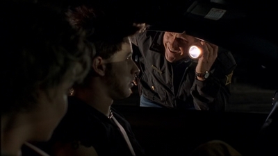 ROSWELL_-_E2X08_MEET_THE_DUPES_104.jpg