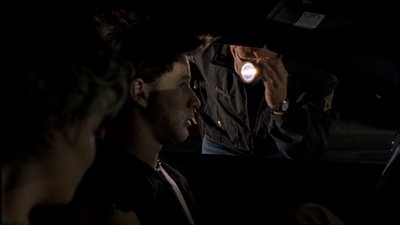 ROSWELL_-_E2X08_MEET_THE_DUPES_107.jpg