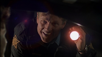 ROSWELL_-_E2X08_MEET_THE_DUPES_119.jpg