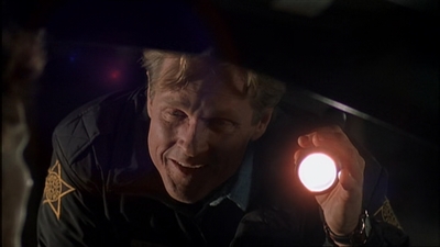 ROSWELL_-_E2X08_MEET_THE_DUPES_123.jpg