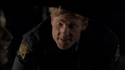ROSWELL_-_E2X08_MEET_THE_DUPES_142.jpg