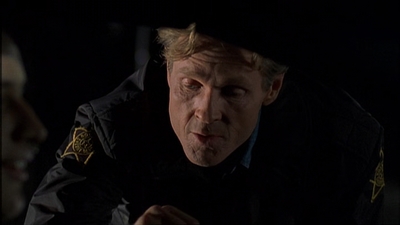ROSWELL_-_E2X08_MEET_THE_DUPES_147.jpg