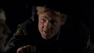 ROSWELL_-_E2X08_MEET_THE_DUPES_150.jpg