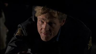 ROSWELL_-_E2X08_MEET_THE_DUPES_163.jpg