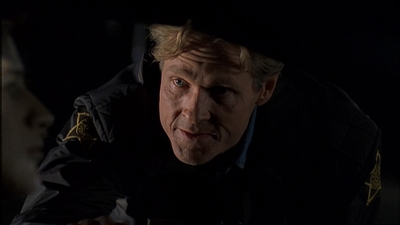 ROSWELL_-_E2X08_MEET_THE_DUPES_184.jpg