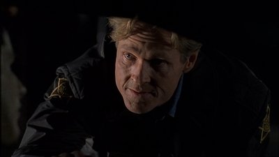ROSWELL_-_E2X08_MEET_THE_DUPES_189.jpg