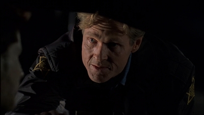 ROSWELL_-_E2X08_MEET_THE_DUPES_193.jpg