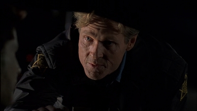 ROSWELL_-_E2X08_MEET_THE_DUPES_194.jpg