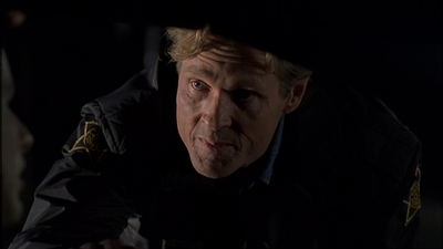 ROSWELL_-_E2X08_MEET_THE_DUPES_198.jpg