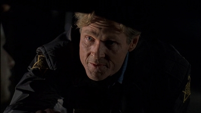 ROSWELL_-_E2X08_MEET_THE_DUPES_199.jpg