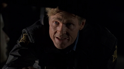 ROSWELL_-_E2X08_MEET_THE_DUPES_203.jpg