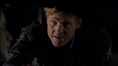 ROSWELL_-_E2X08_MEET_THE_DUPES_207.jpg