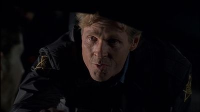 ROSWELL_-_E2X08_MEET_THE_DUPES_216.jpg