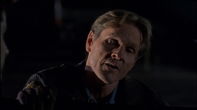 ROSWELL_-_E2X08_MEET_THE_DUPES_280.jpg
