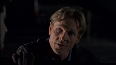 ROSWELL_-_E2X08_MEET_THE_DUPES_310.jpg