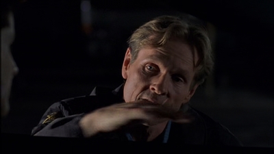 ROSWELL_-_E2X08_MEET_THE_DUPES_316.jpg