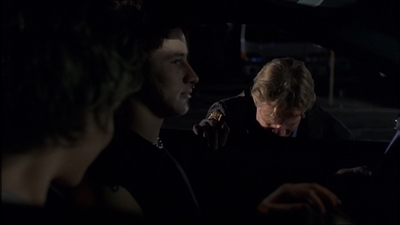 ROSWELL_-_E2X08_MEET_THE_DUPES_337.jpg