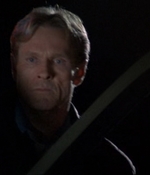 ROSWELL_-_E2X08_MEET_THE_DUPES_004.jpg