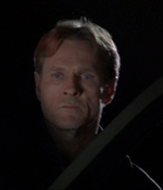 ROSWELL_-_E2X08_MEET_THE_DUPES_006.jpg