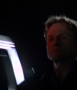 ROSWELL_-_E2X08_MEET_THE_DUPES_031.jpg