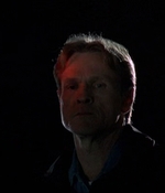 ROSWELL_-_E2X08_MEET_THE_DUPES_037.jpg