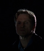 ROSWELL_-_E2X08_MEET_THE_DUPES_038.jpg