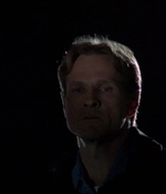 ROSWELL_-_E2X08_MEET_THE_DUPES_039.jpg