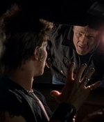 ROSWELL_-_E2X08_MEET_THE_DUPES_074.jpg